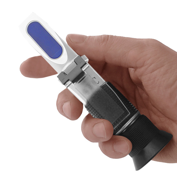 Рефрактометр для исследования масел (жидкостей с высоким коэффициентом преломления) МЕГЕОН 72005 купить по низкой цене | МАКСПРОФИТ